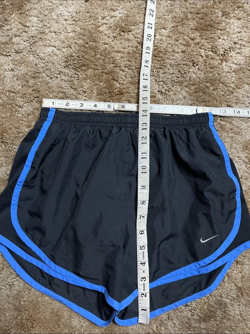 Nike Dri Fit Black & Blue Athletic Lined Shorts Size Small